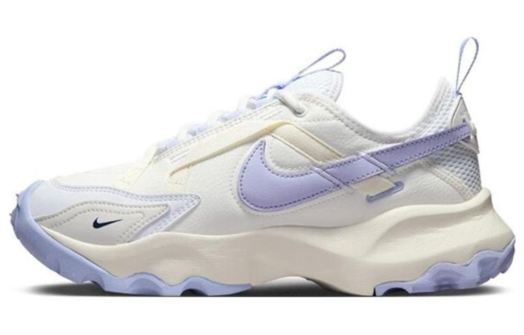 Nike TC 7900