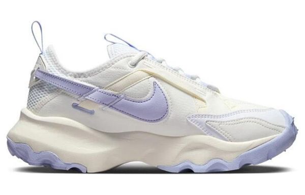 Nike TC 7900