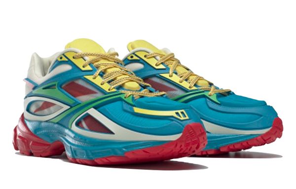 REEBOK ()