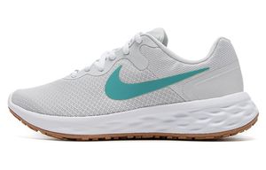 Nike REVOLUTION 6