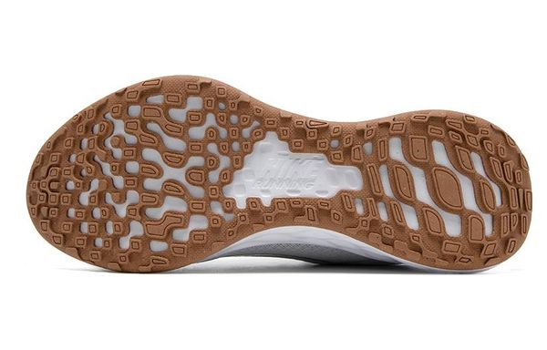 Nike REVOLUTION 6