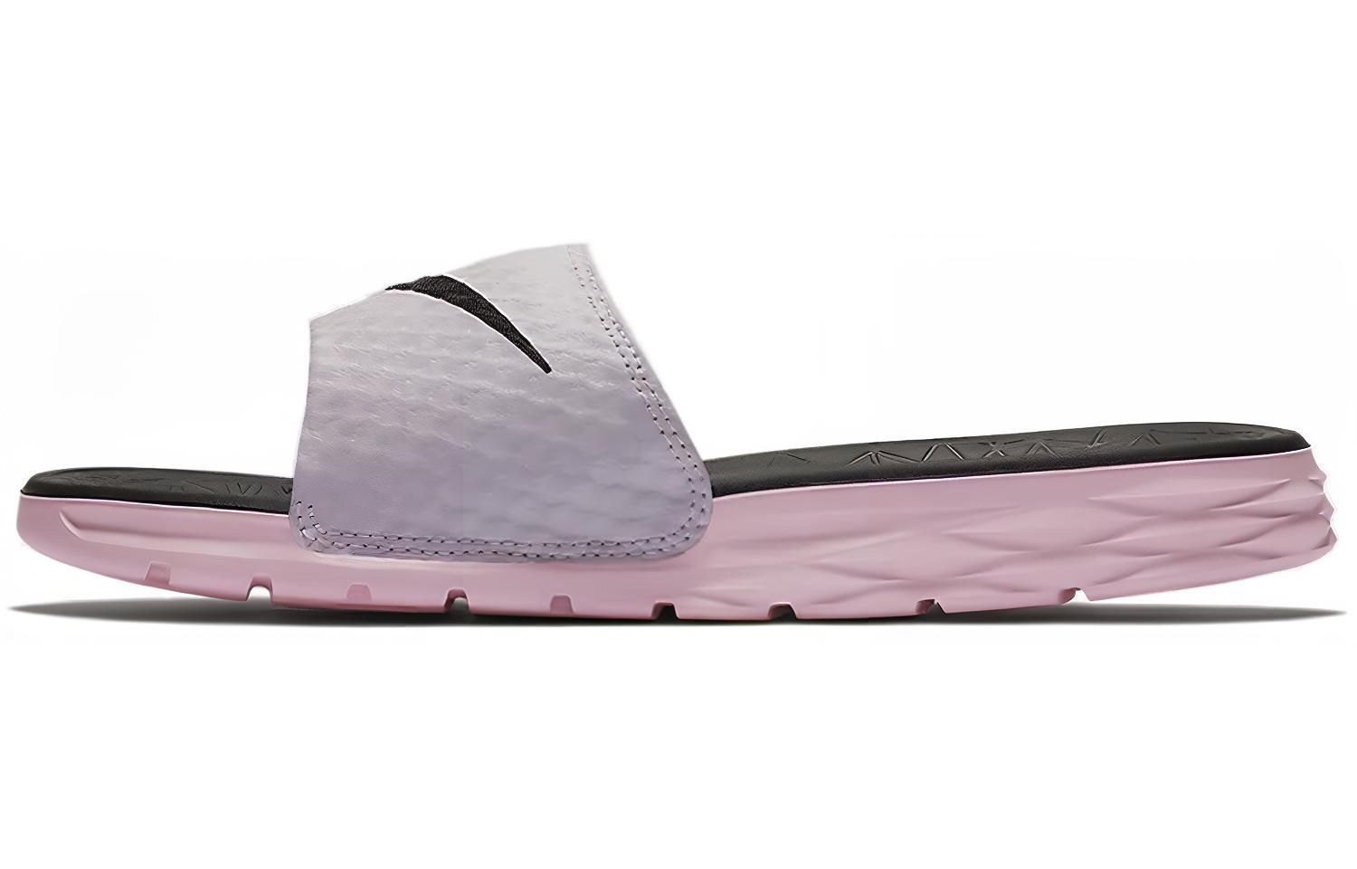 Nike Benassi