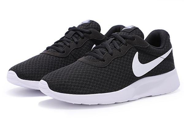 Nike Tanjun