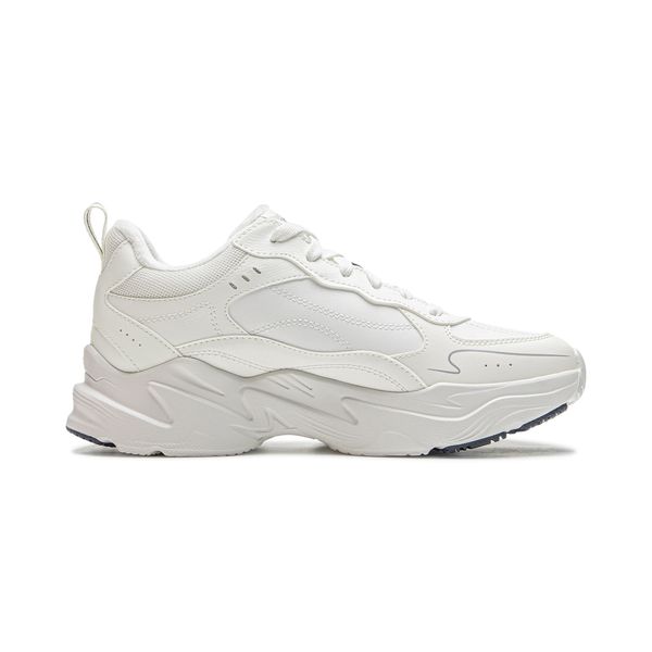 Li-Ning Defender