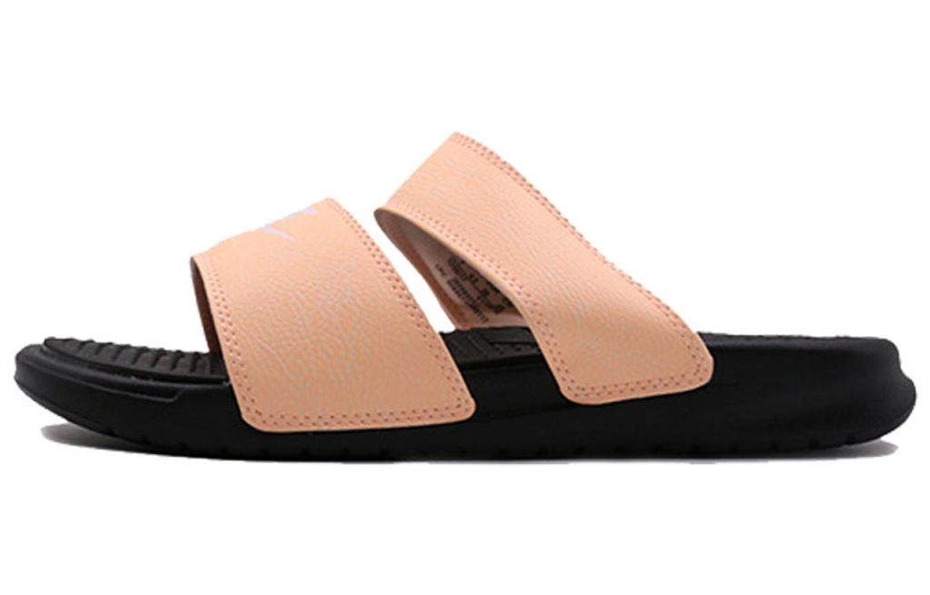 Nike Benassi