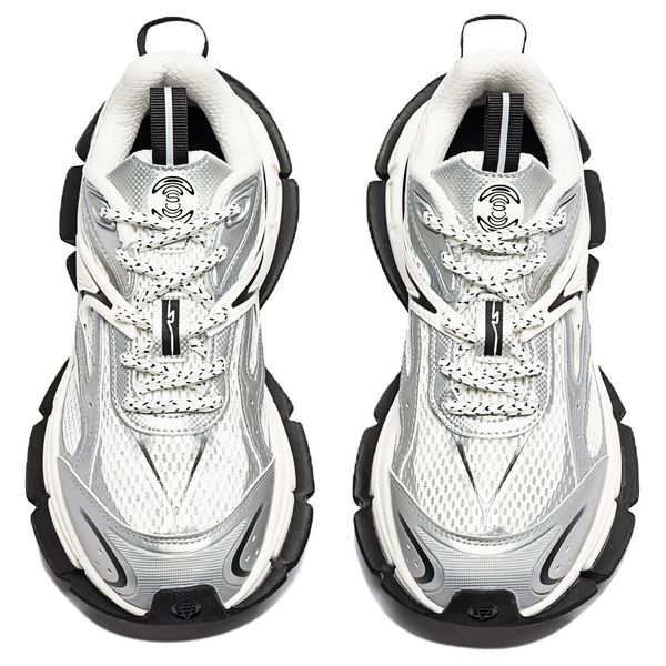 ANTA SNEAKERVERSE