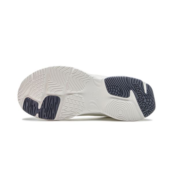 Li-Ning Defender