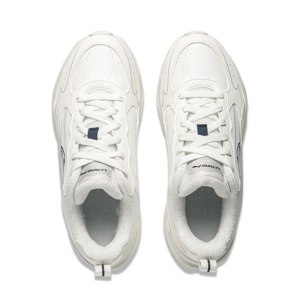 Li-Ning Defender