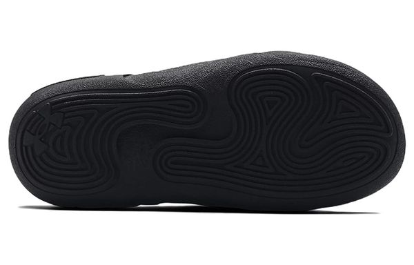 Under Armour Alpha