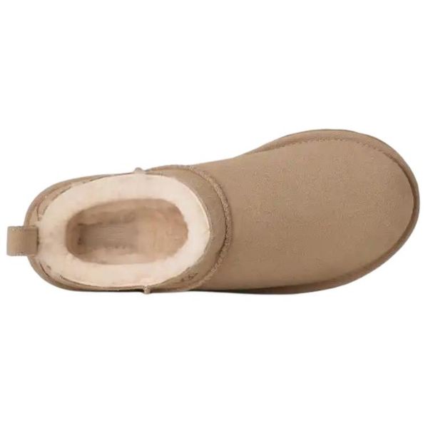 UGG