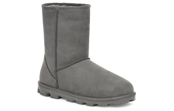 UGG Essential