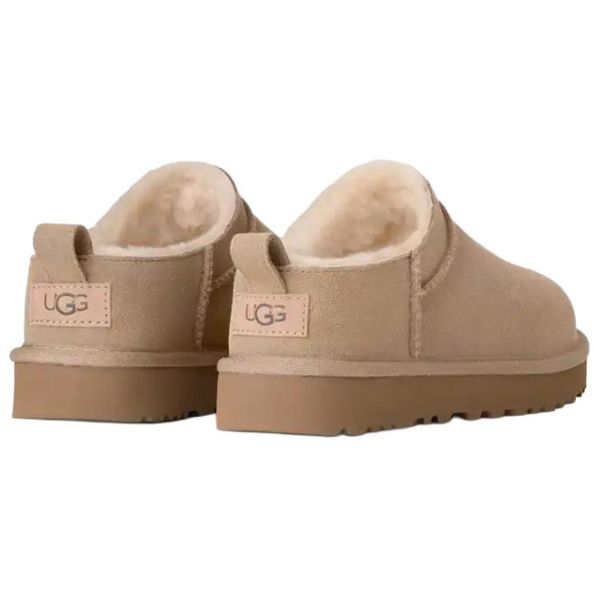 UGG