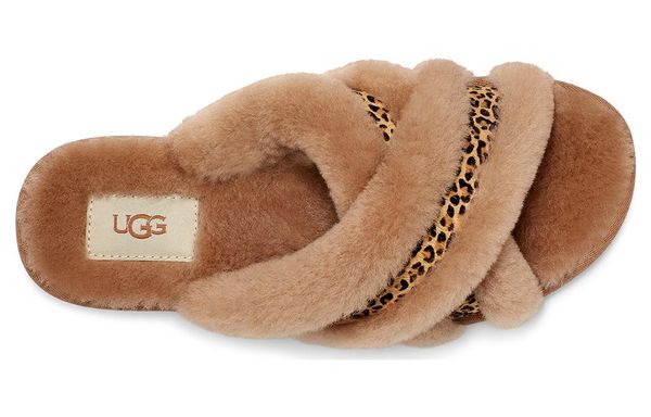 UGG