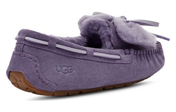 UGG DAKOTA