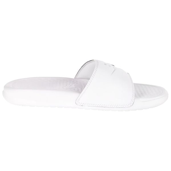 Nike Benassi