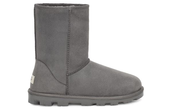 UGG Essential