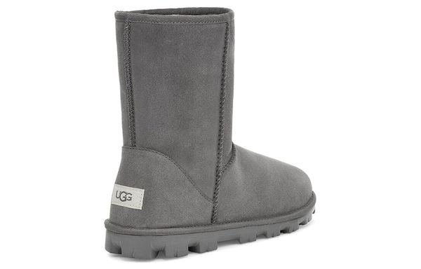UGG Essential