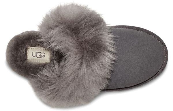 UGG