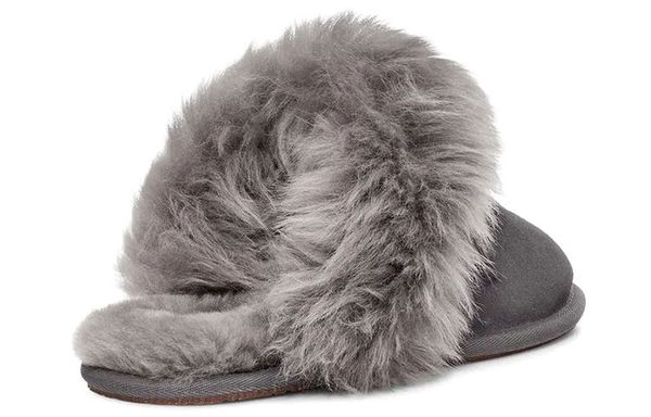 UGG