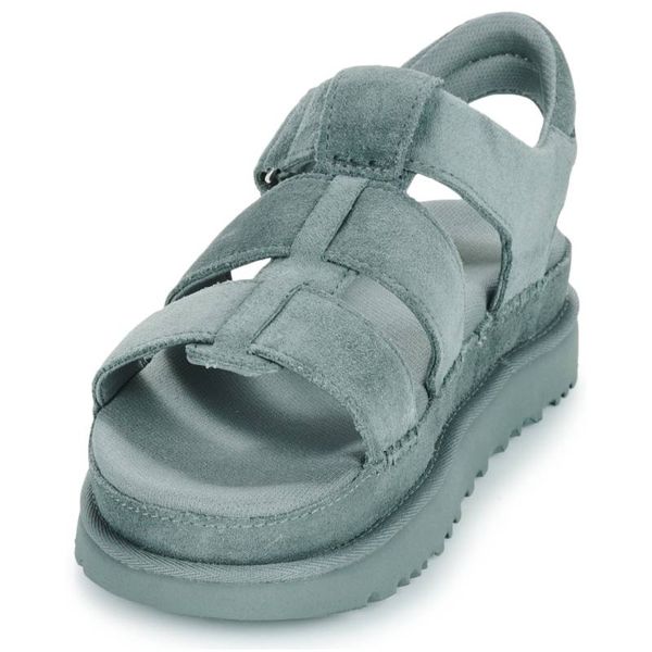 UGG