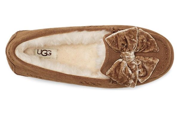 UGG