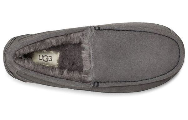 UGG
