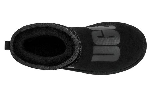 UGG