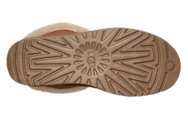 UGG