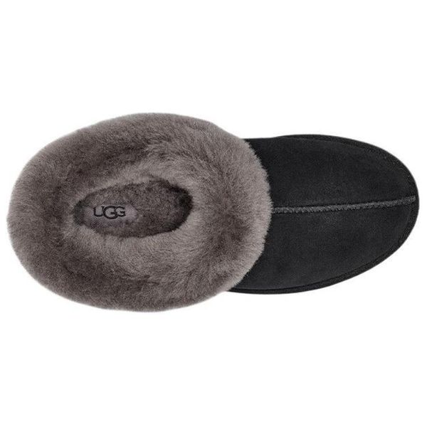 UGG