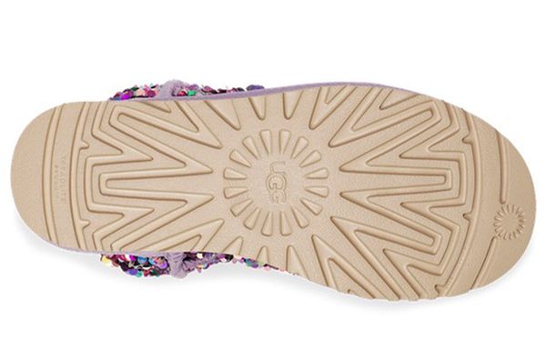 UGG CLASSIC MINI