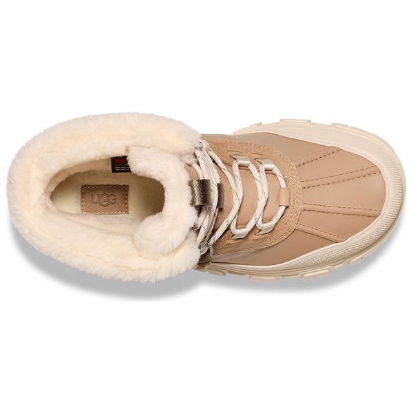 UGG