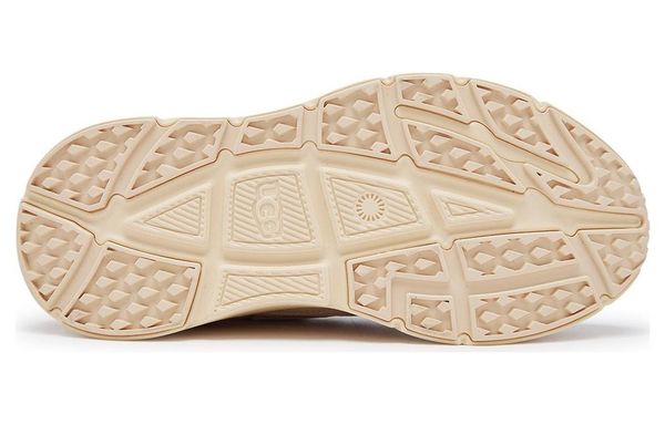 UGG CA1