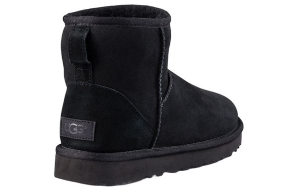 UGG CLASSIC MINI