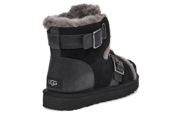 UGG Dune