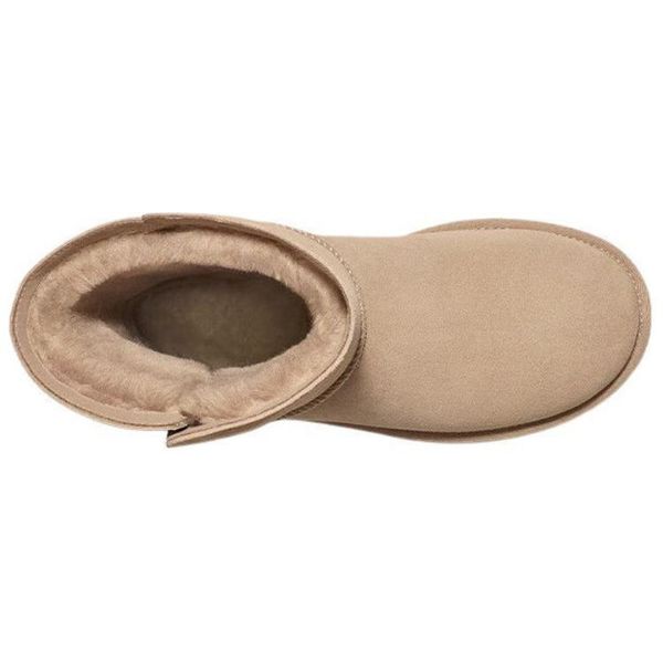 UGG
