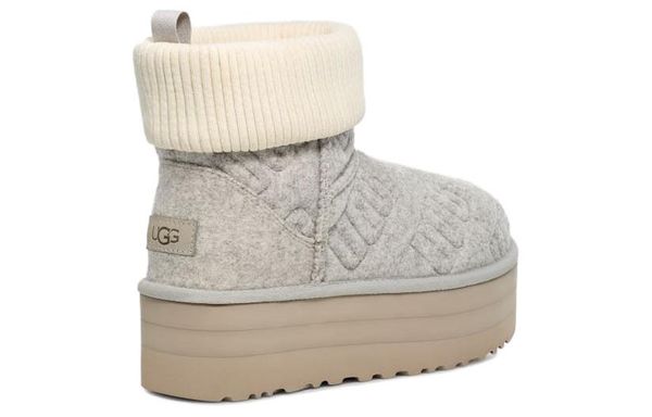 UGG
