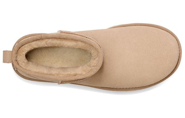 UGG
