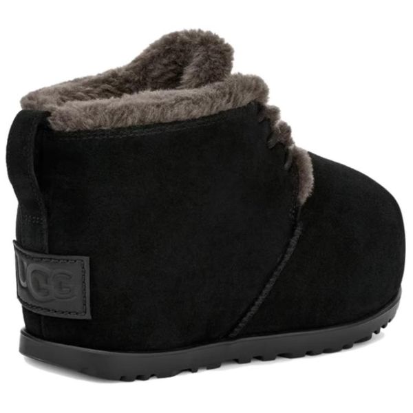 UGG Pumped