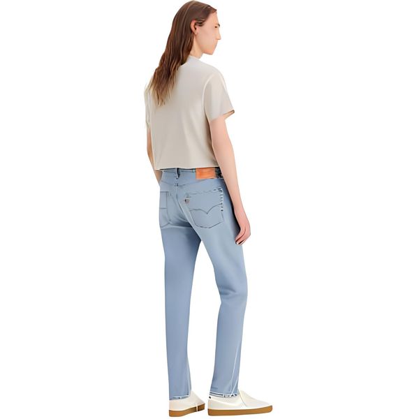 Levis