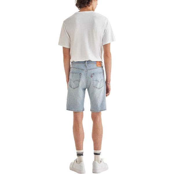 Levis