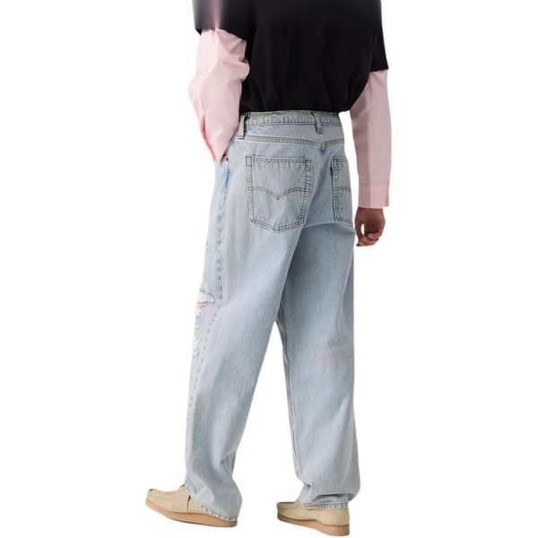 Levis