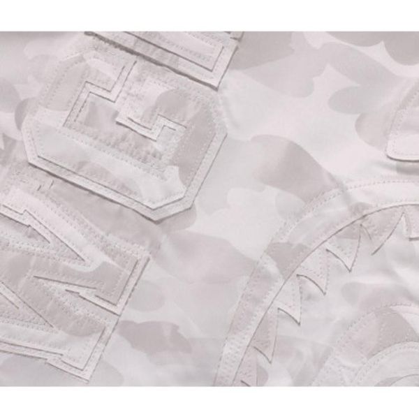 A BATHING APE