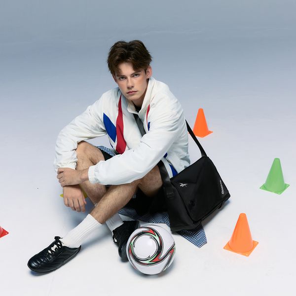 REEBOK ()