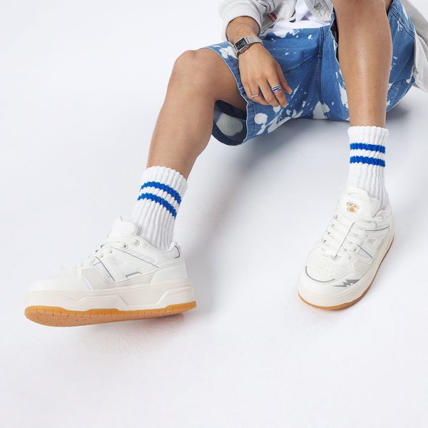 Aape Low