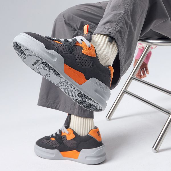 Aape Low