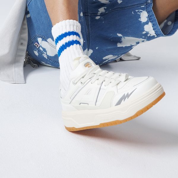 Aape Low