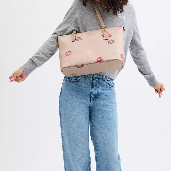 COACH Gallery