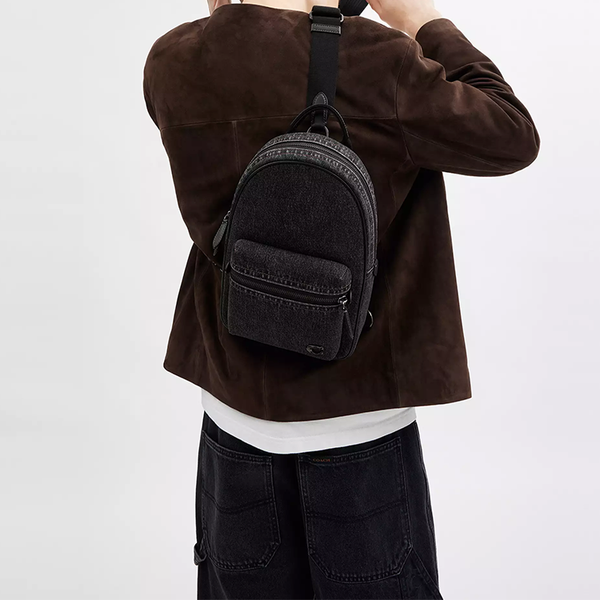 COACH ()