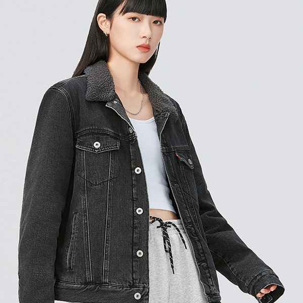 Levis