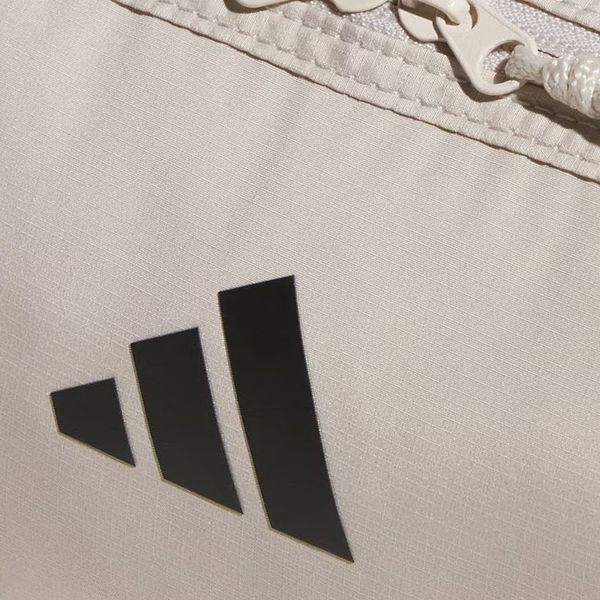 Adidas () ""